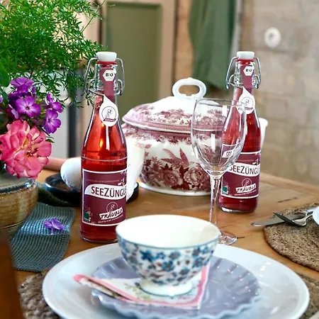 Cafe Canape , Sonniger Balkon Ράβενσμπουργκ