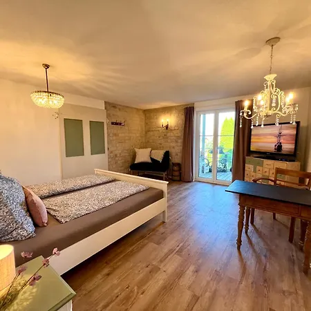 Cafe Canape - Entspannen Auf Dem Sonnigen Balkon Apartman Ravensburg